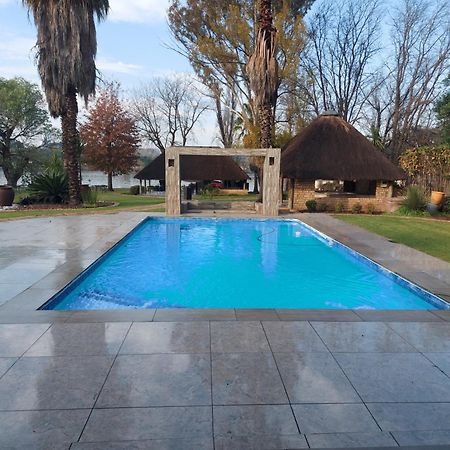 Lalamanzi River Lodge Vanderbijlpark Dış mekan fotoğraf